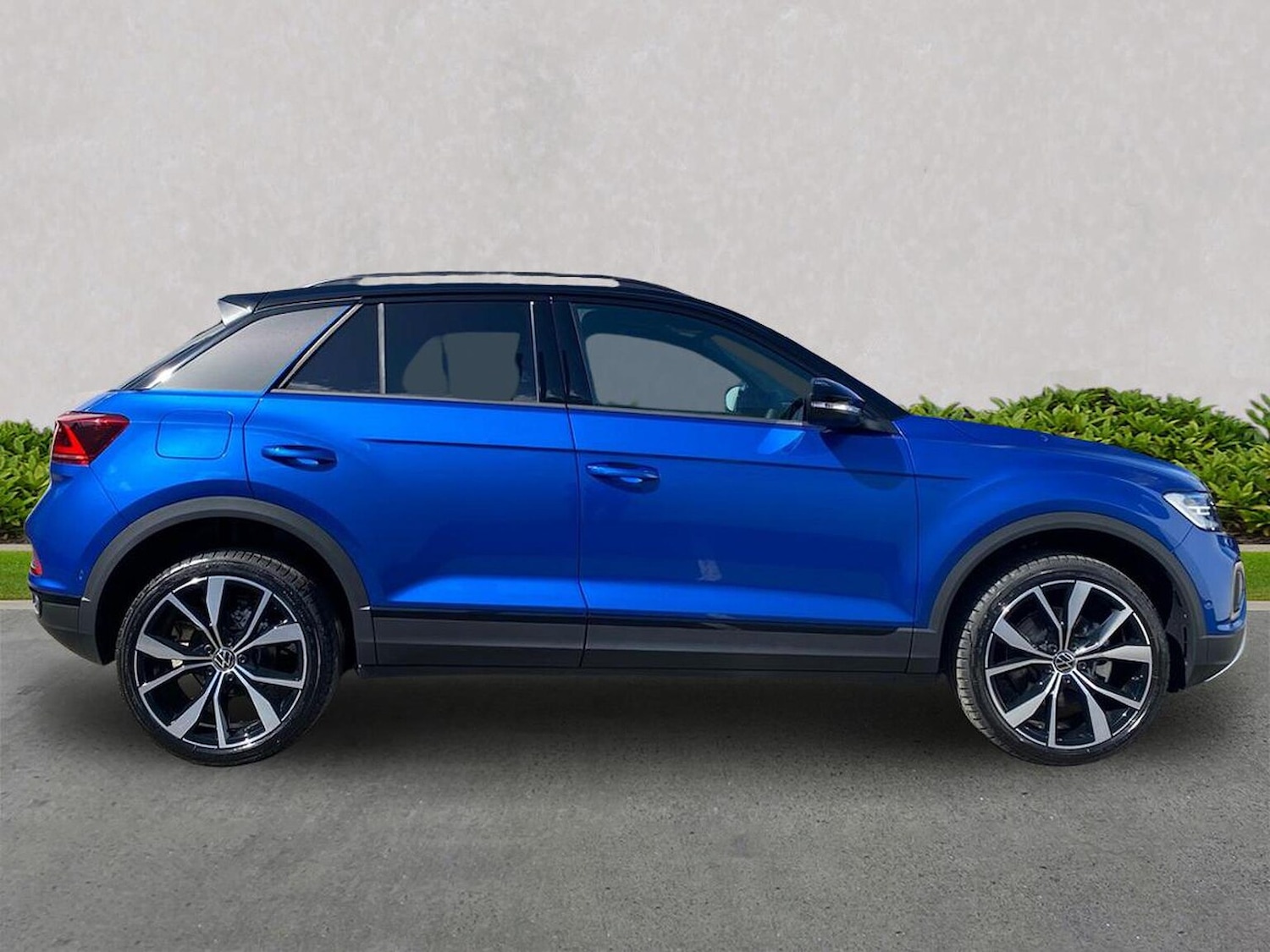 Used Volkswagen T-Roc 2026 for sale - 78195955: Photo 3