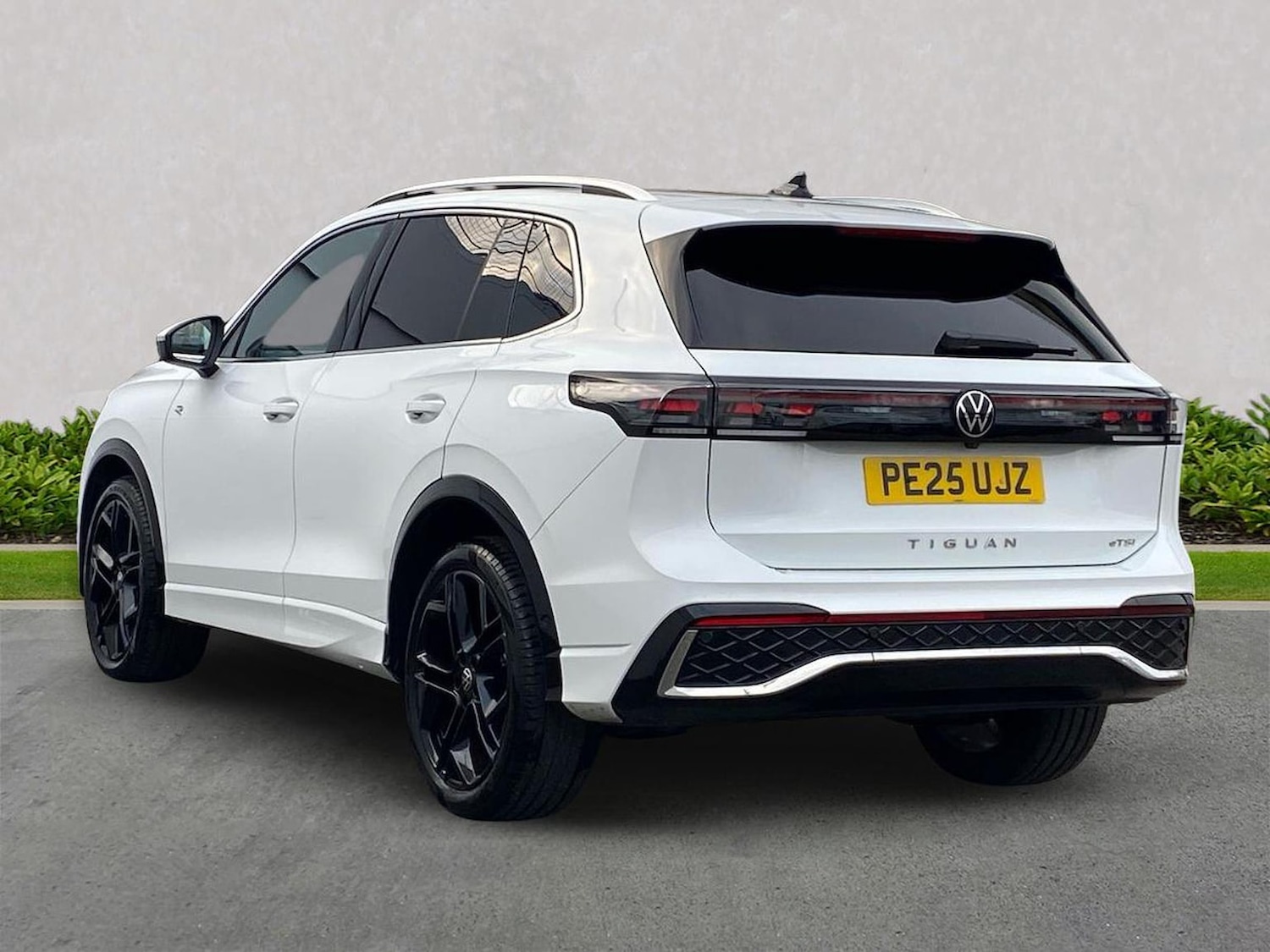 Used Volkswagen Tiguan 2025 for sale - 77488133: Photo 2