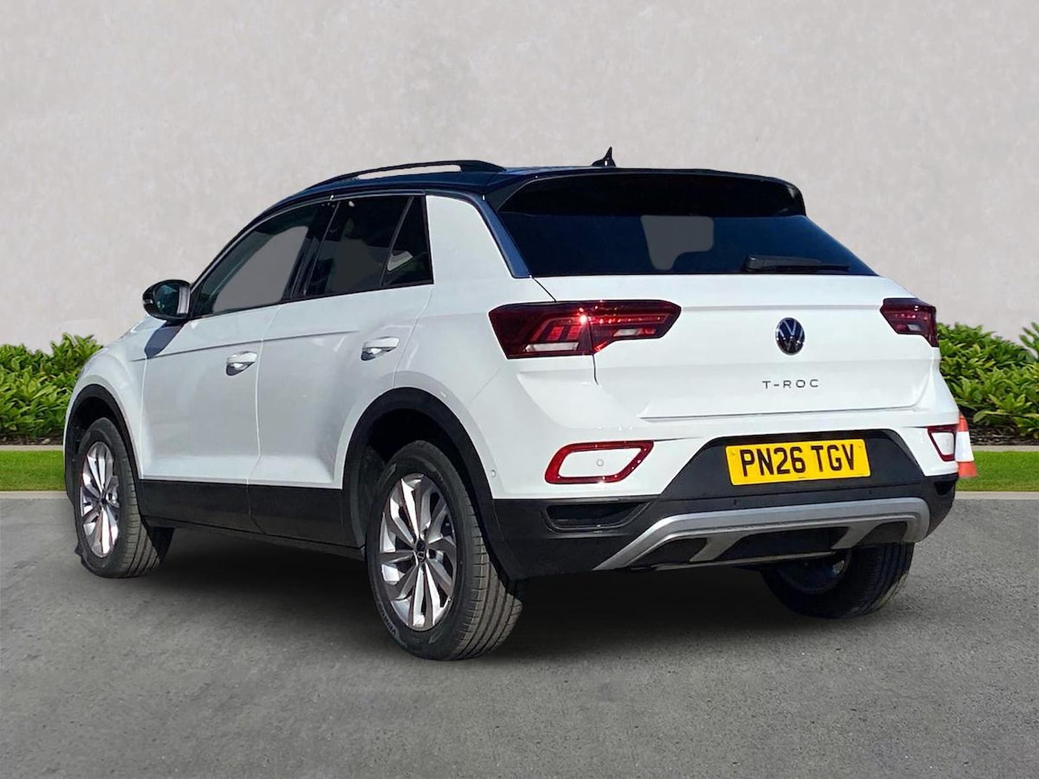 Used Volkswagen T-Roc 2026 for sale - 78195966: Photo 2