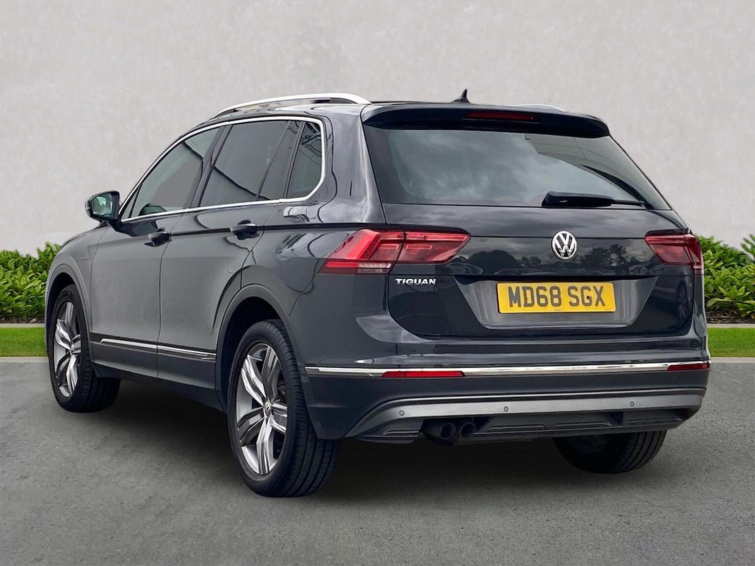 Used Volkswagen Tiguan 2019 for sale - 75956436: Photo 2