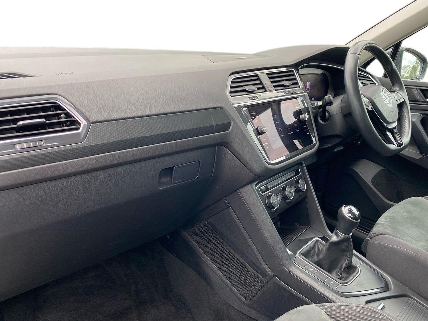 Used Volkswagen Tiguan 2019 for sale - 75956436: Photo 7