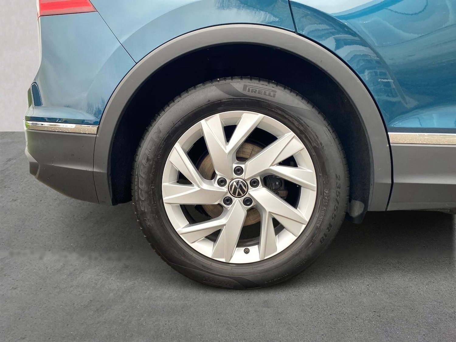 Used Volkswagen Tiguan 2021 for sale - 76713209: Photo 6