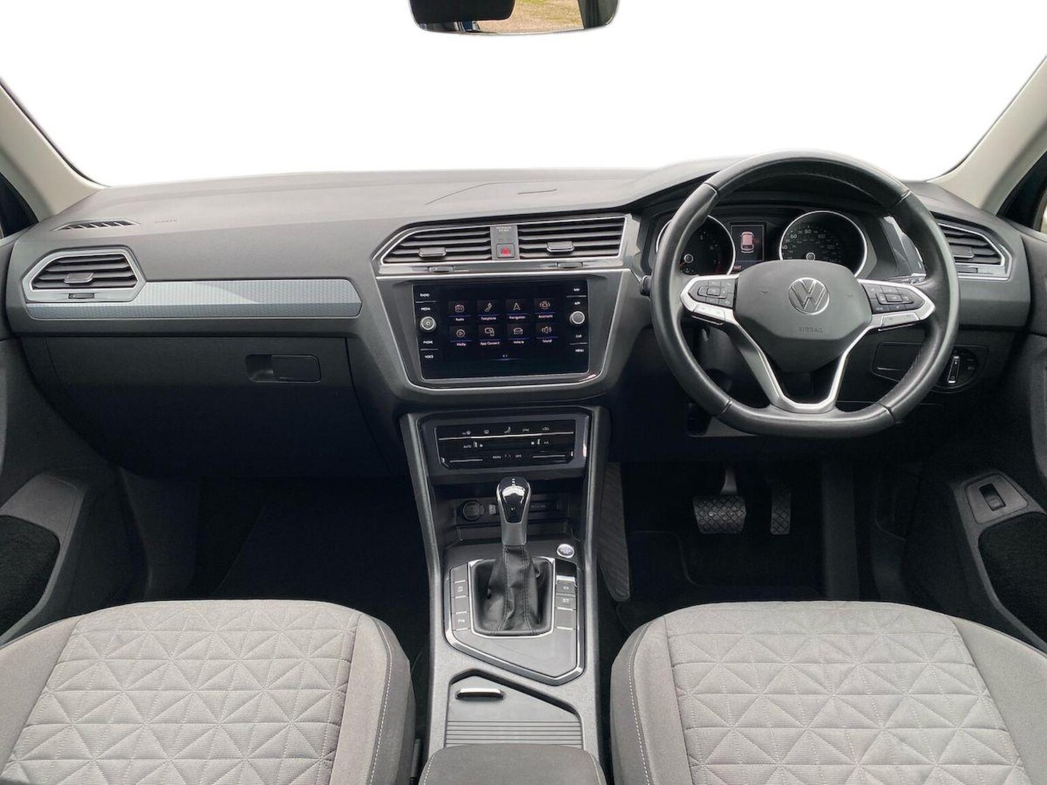 Used Volkswagen Tiguan 2021 for sale - 76713209: Photo 8