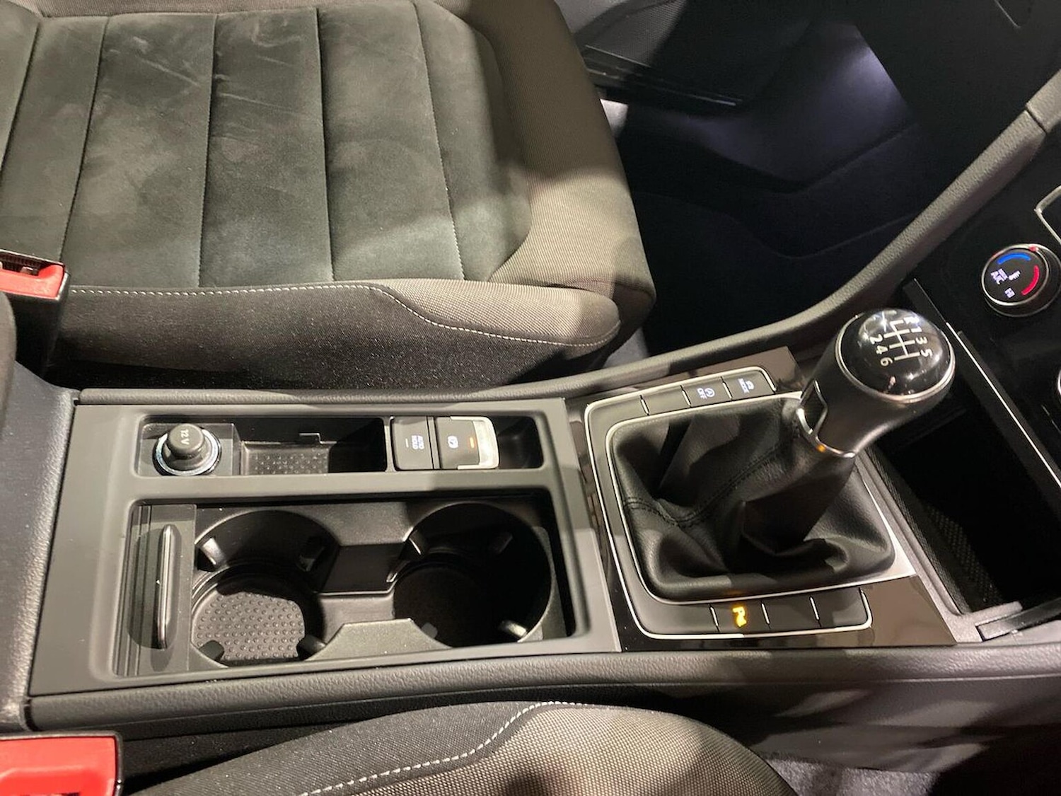 Used Volkswagen Golf 2018 for sale - 77796967: Photo 13