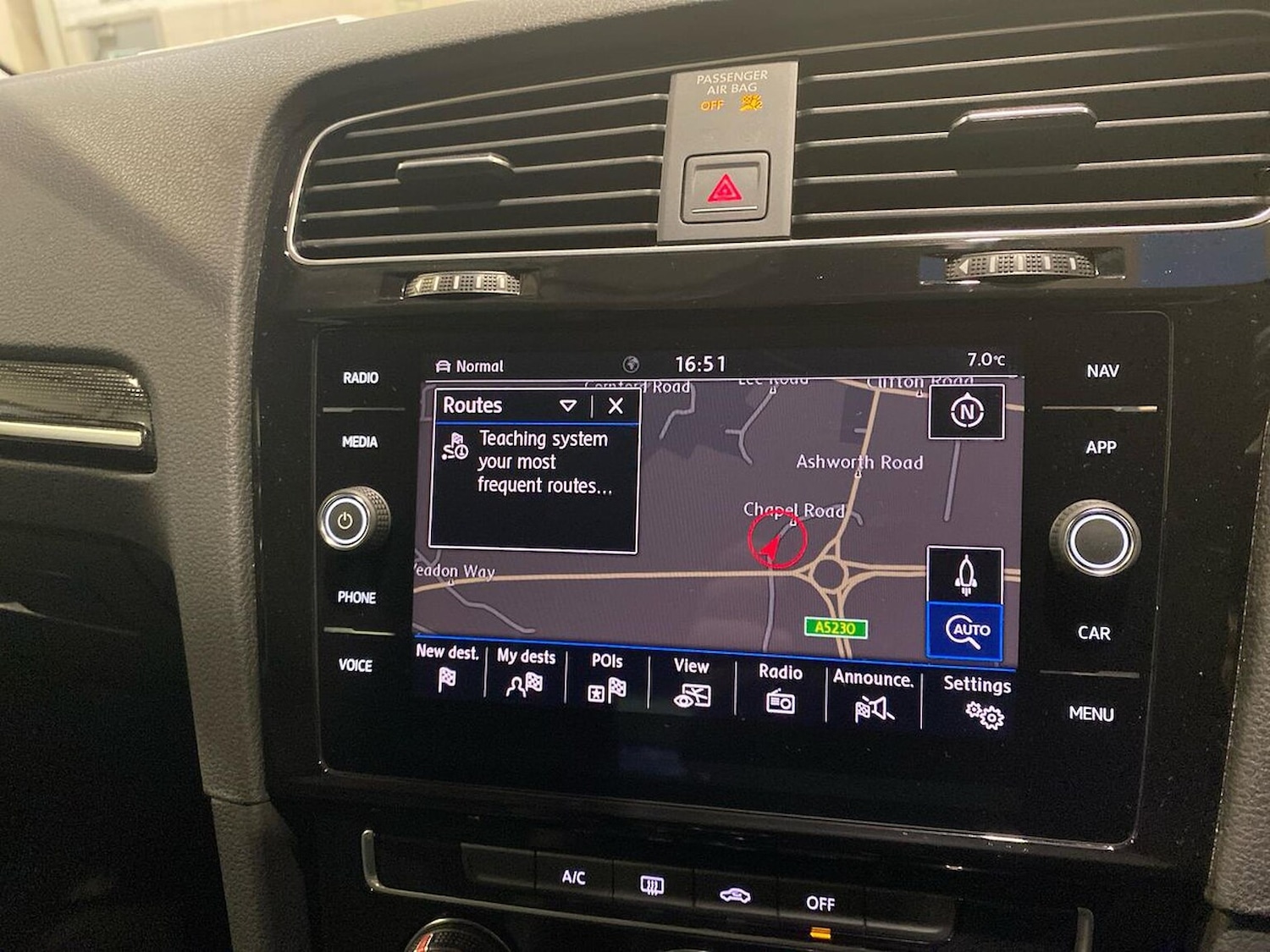 Used Volkswagen Golf 2018 for sale - 77796967: Photo 23