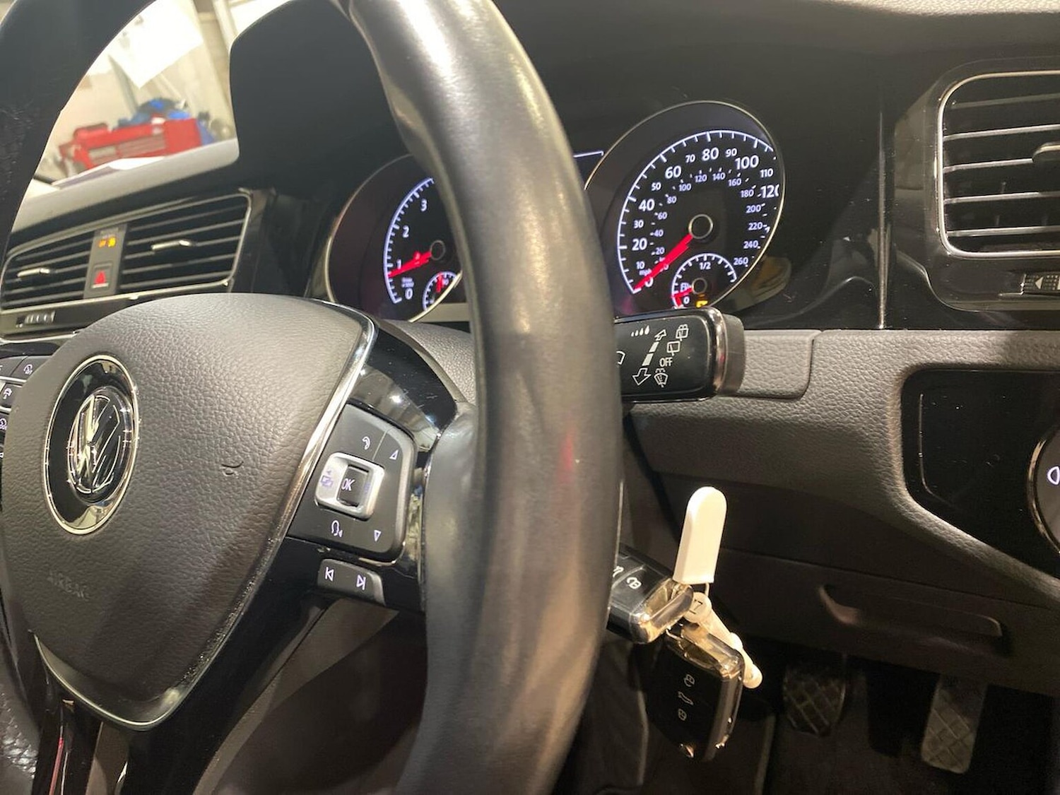 Used Volkswagen Golf 2018 for sale - 77796967: Photo 29