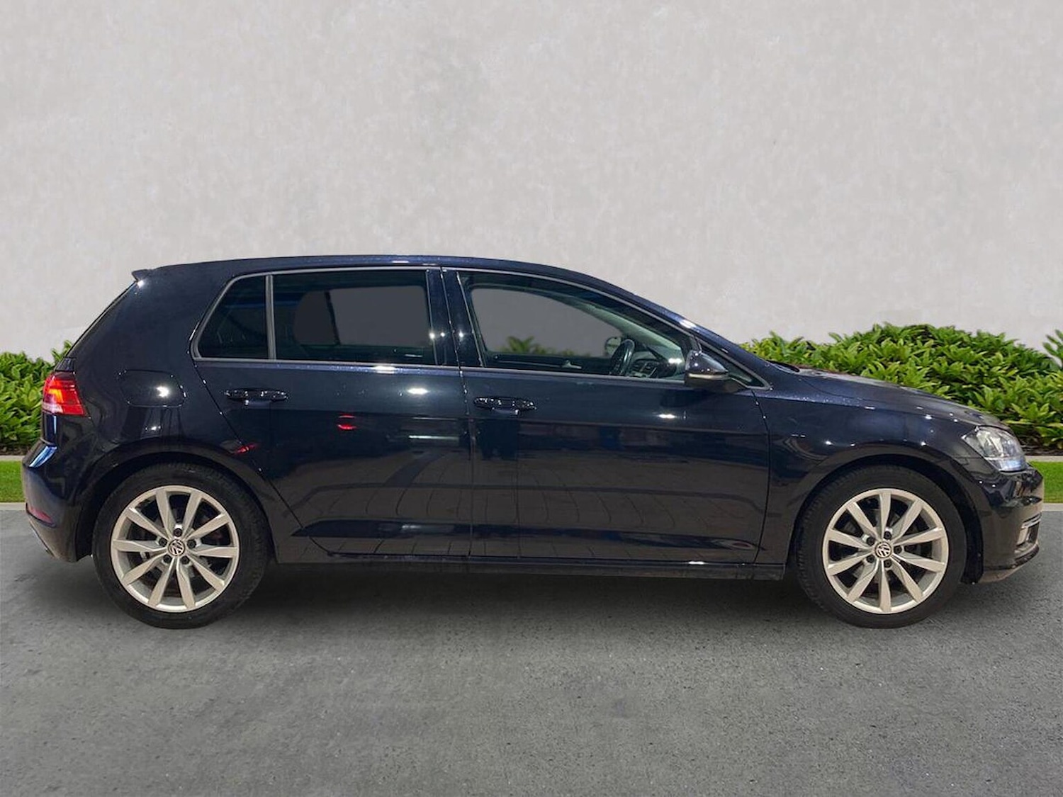 Used Volkswagen Golf 2018 for sale - 77796967: Photo 3