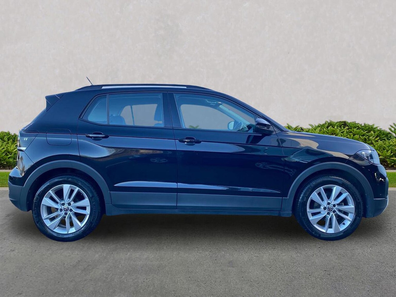 Used Volkswagen T-Cross 2022 for sale - 77640355: Photo 3