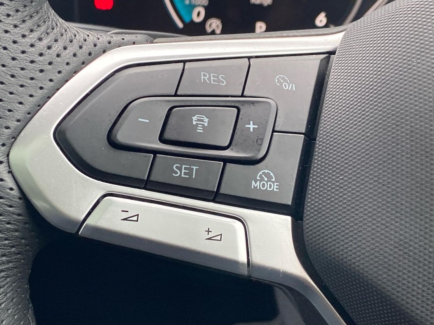 Used Volkswagen Touareg 2025 for sale - 78039288: Photo 27