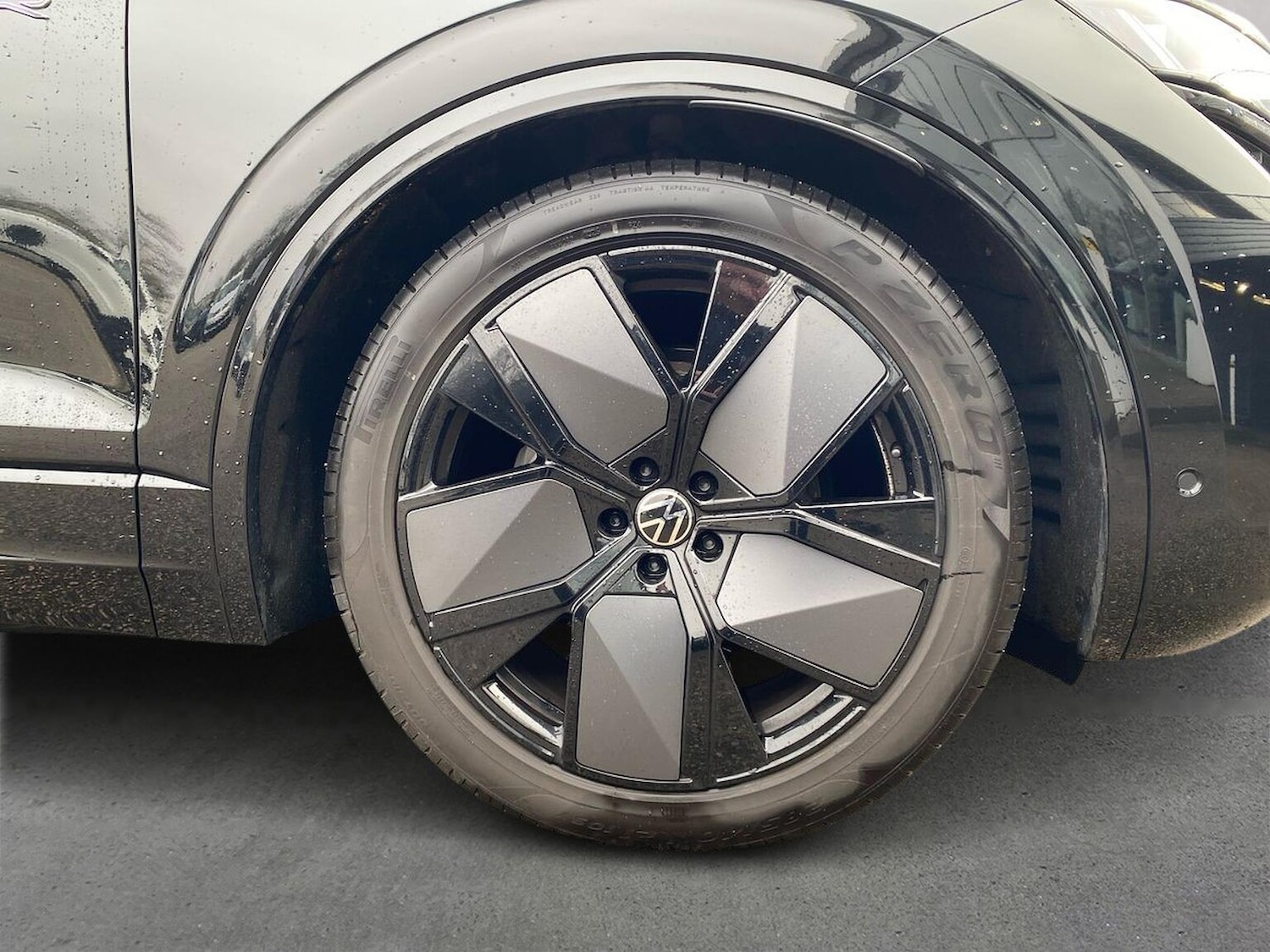 Used Volkswagen Touareg 2025 for sale - 78039288: Photo 6