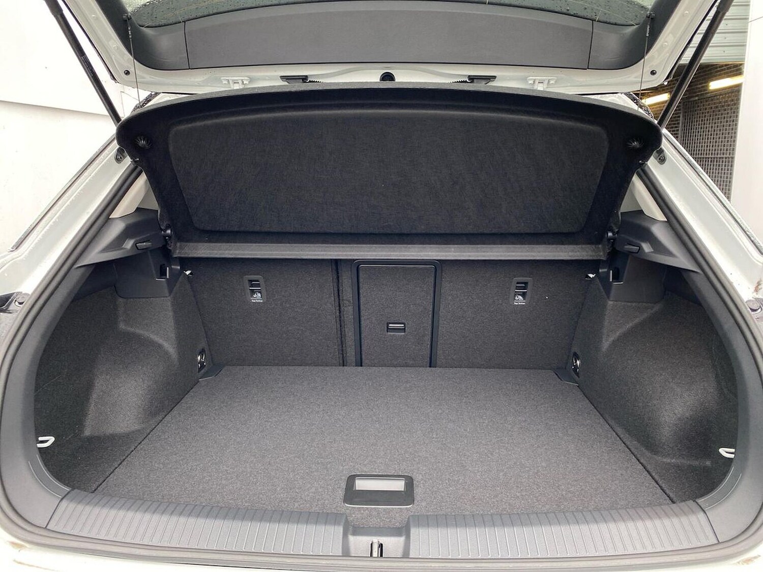 Used Volkswagen T-Roc 2025 for sale - 76127149: Photo 17