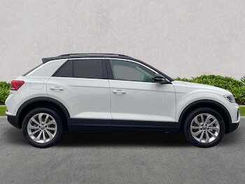 Used Volkswagen T-Roc 2025 for sale - 76127149: Photo