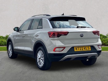 Used Volkswagen T-Roc 2022 for sale - 79114969: Photo
