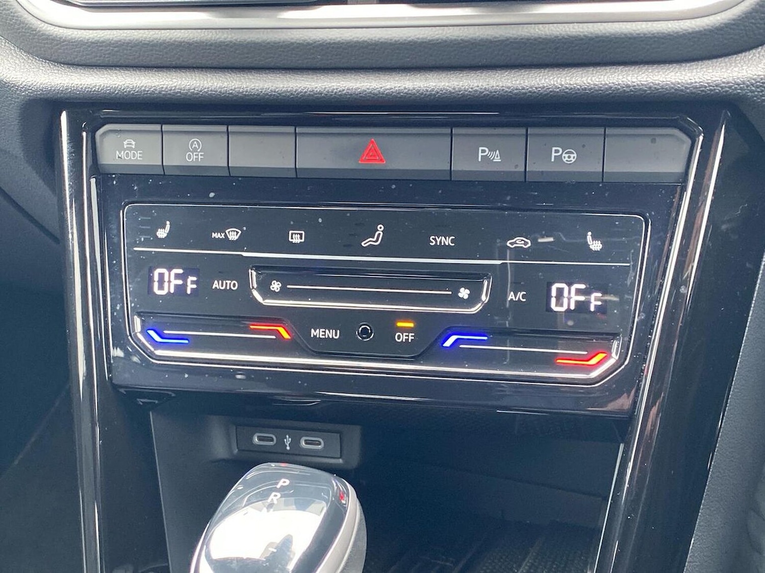 Used Volkswagen T-Roc 2025 for sale - 78195913: Photo 12