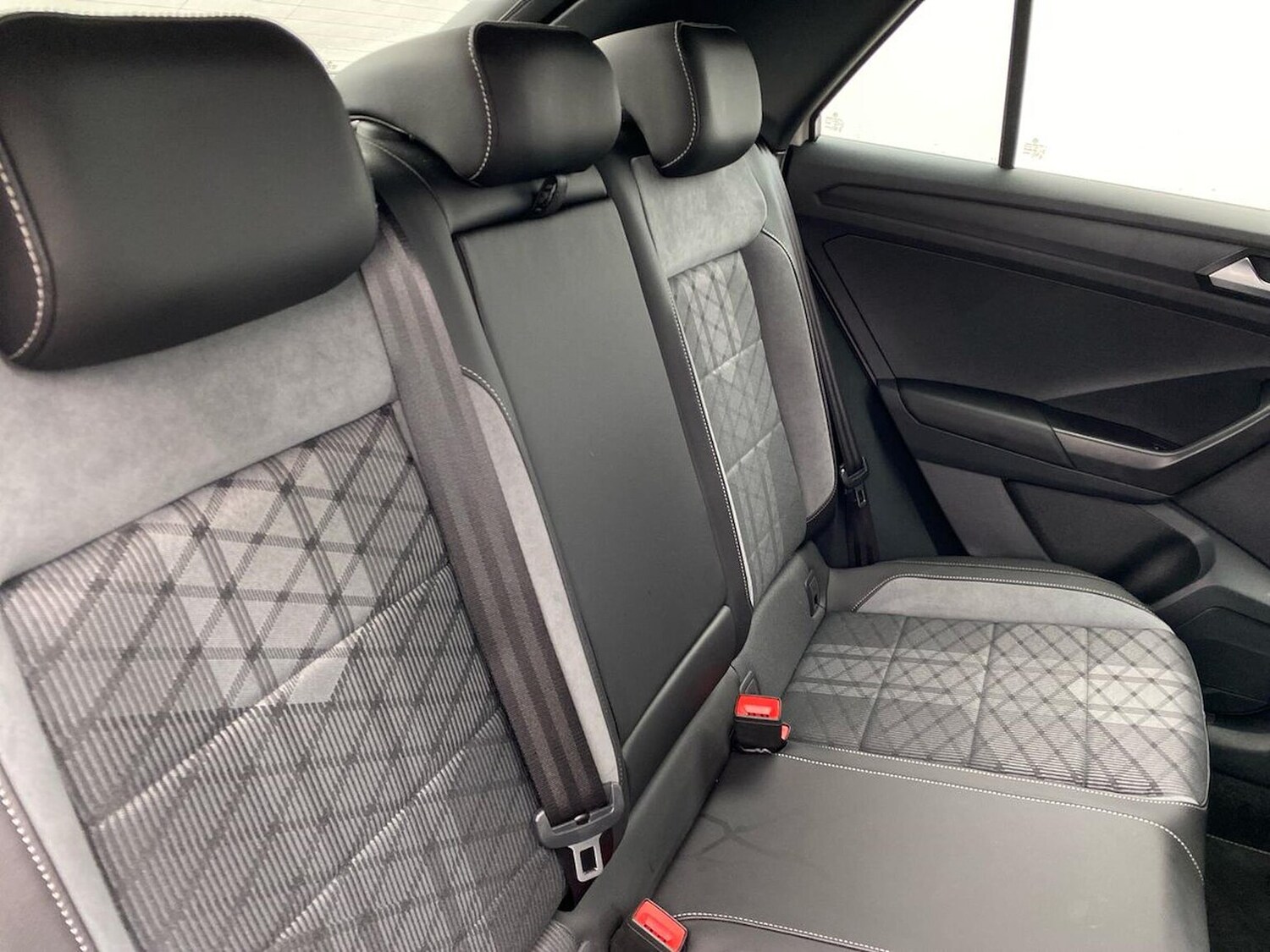 Used Volkswagen T-Roc 2025 for sale - 78195913: Photo 16