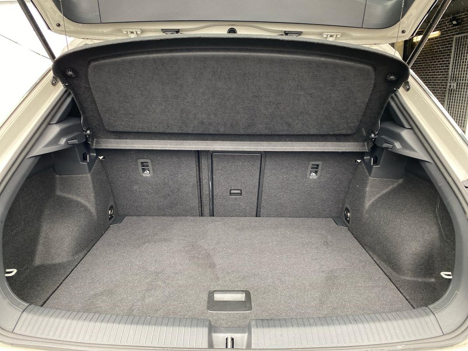 Used Volkswagen T-Roc 2025 for sale - 78195913: Photo 17