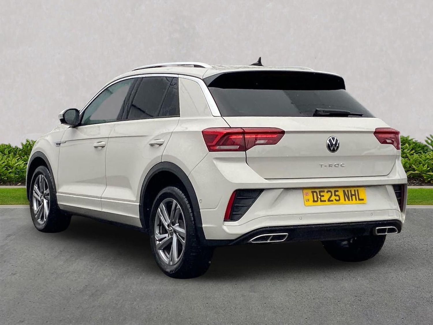 Used Volkswagen T-Roc 2025 for sale - 78195913: Photo 2