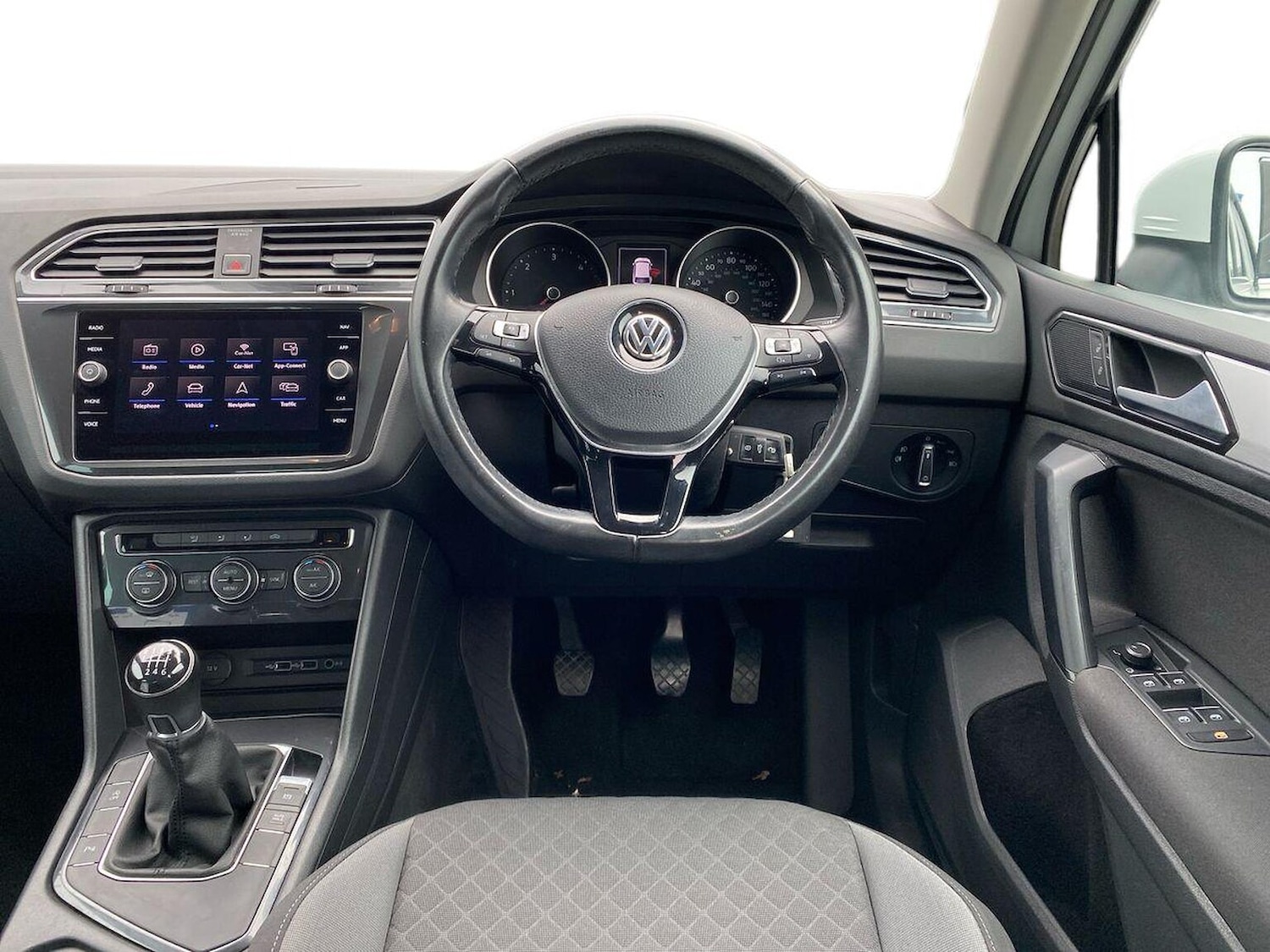 Used Volkswagen Tiguan 2018 for sale - 76461841: Photo 9