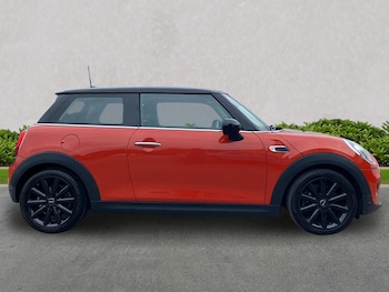 Used MINI Hatch 2019 for sale - 79081581: Photo