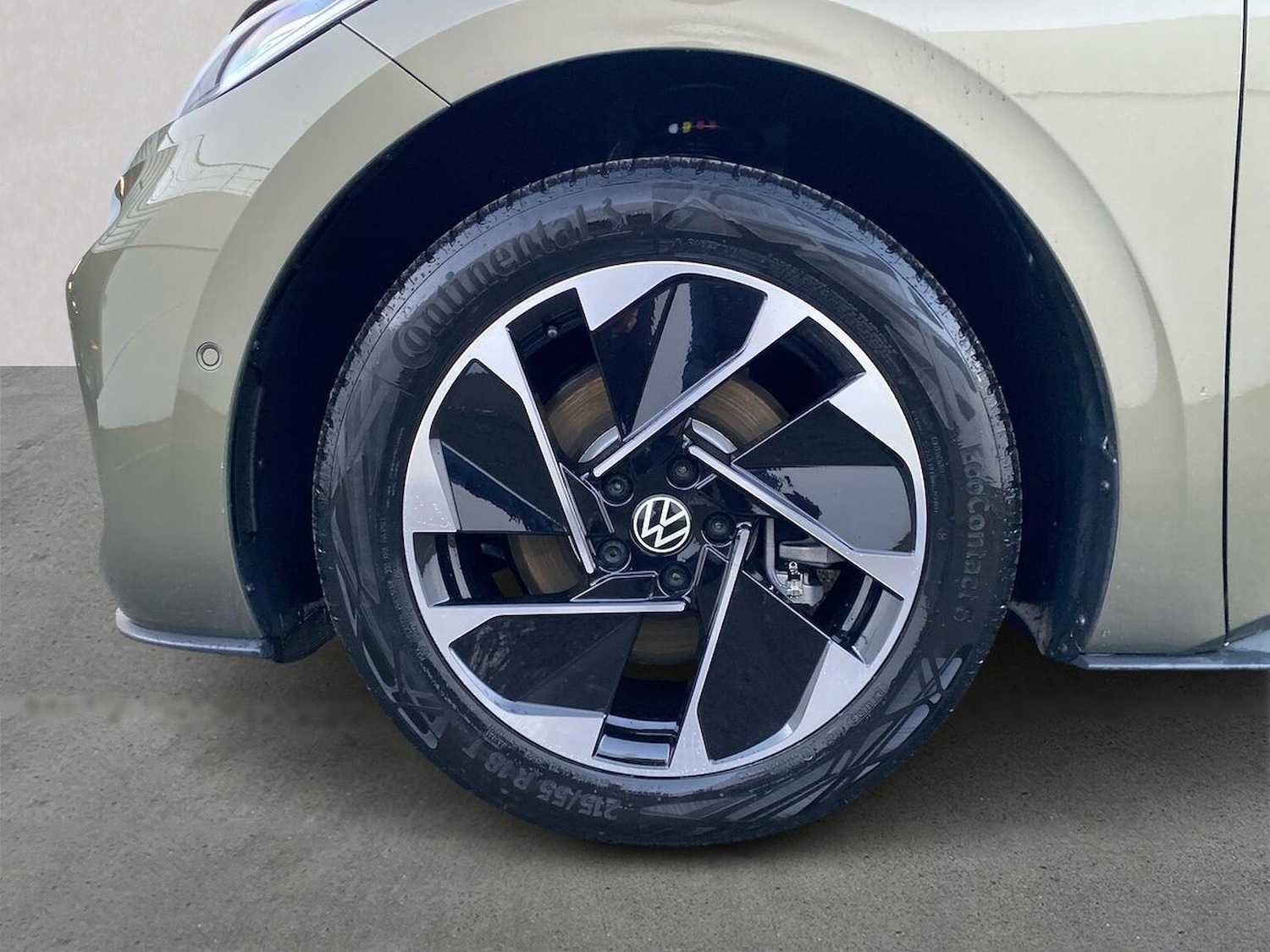 Used Volkswagen ID.3 2025 for sale - 76725943: Photo 6