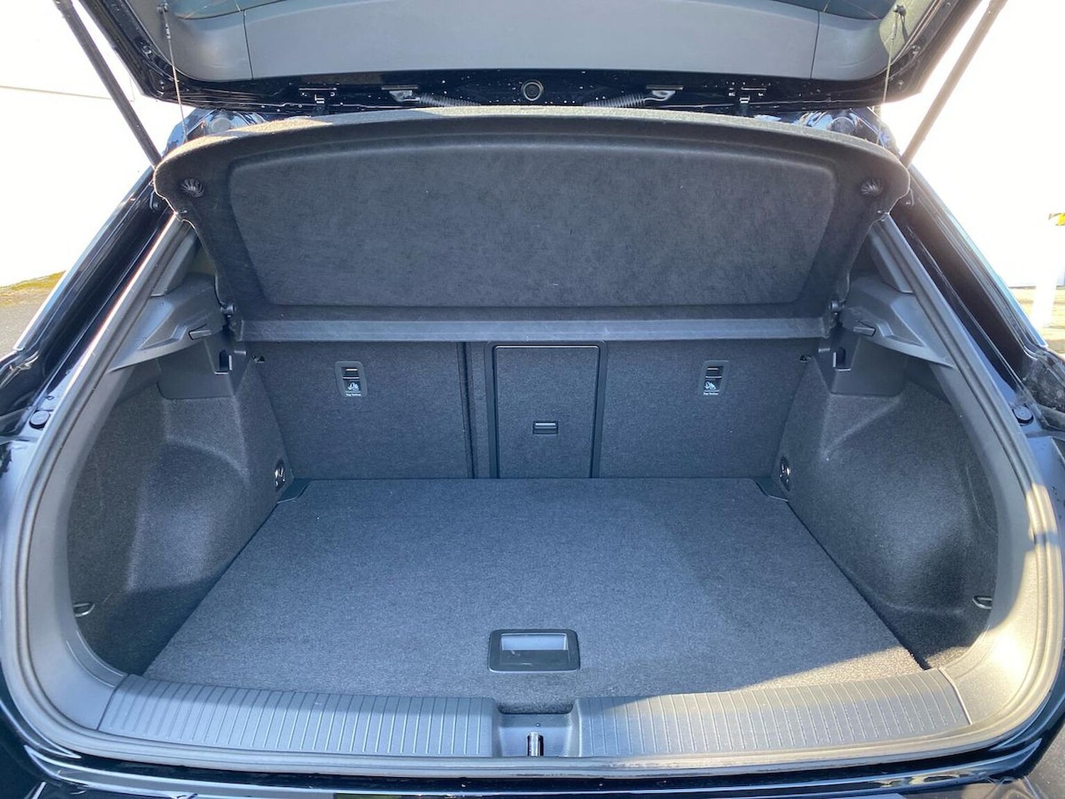 Used Volkswagen T-Roc 2025 for sale - 78176509: Photo 17