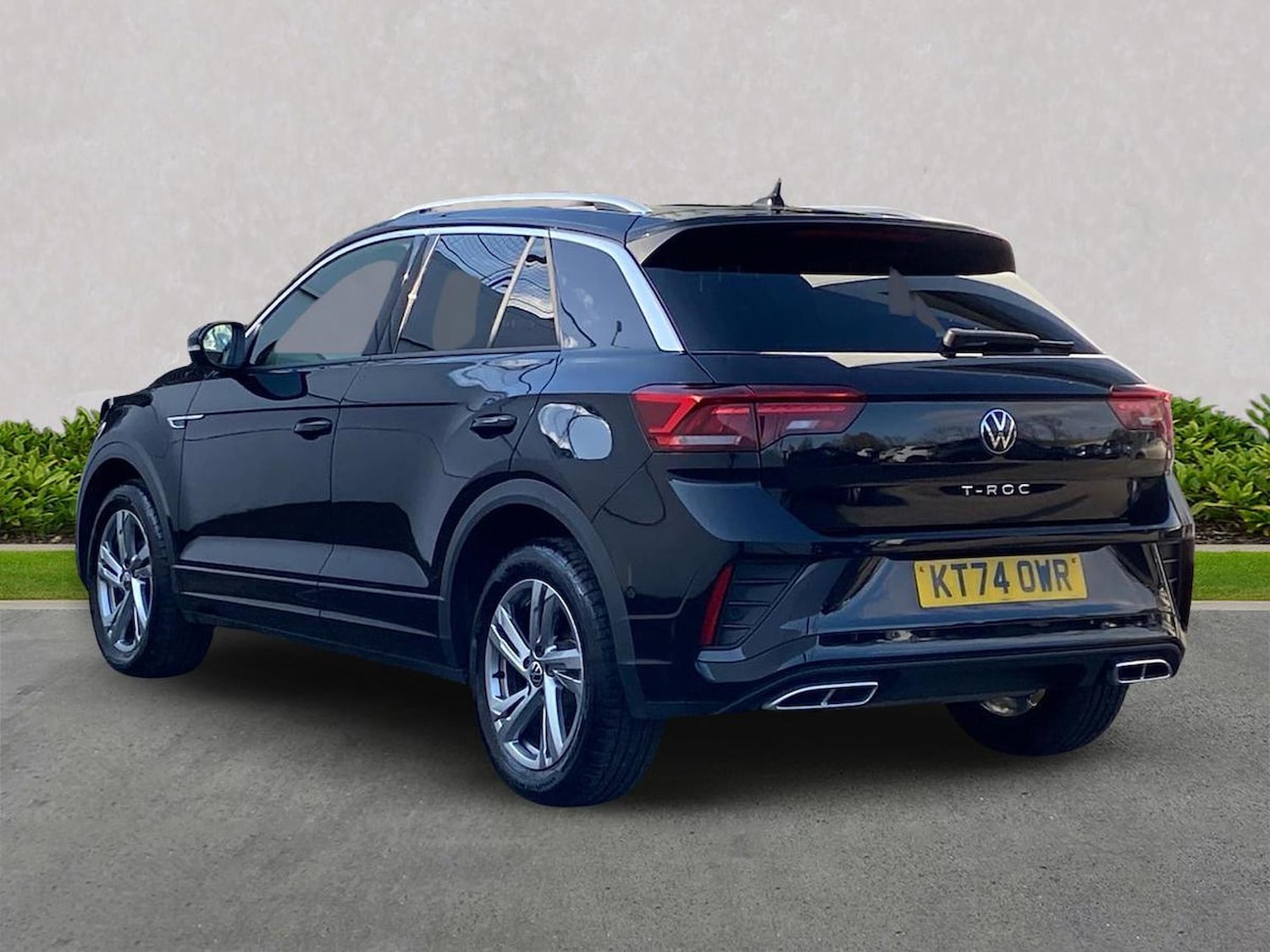 Used Volkswagen T-Roc 2025 for sale - 78176509: Photo 2