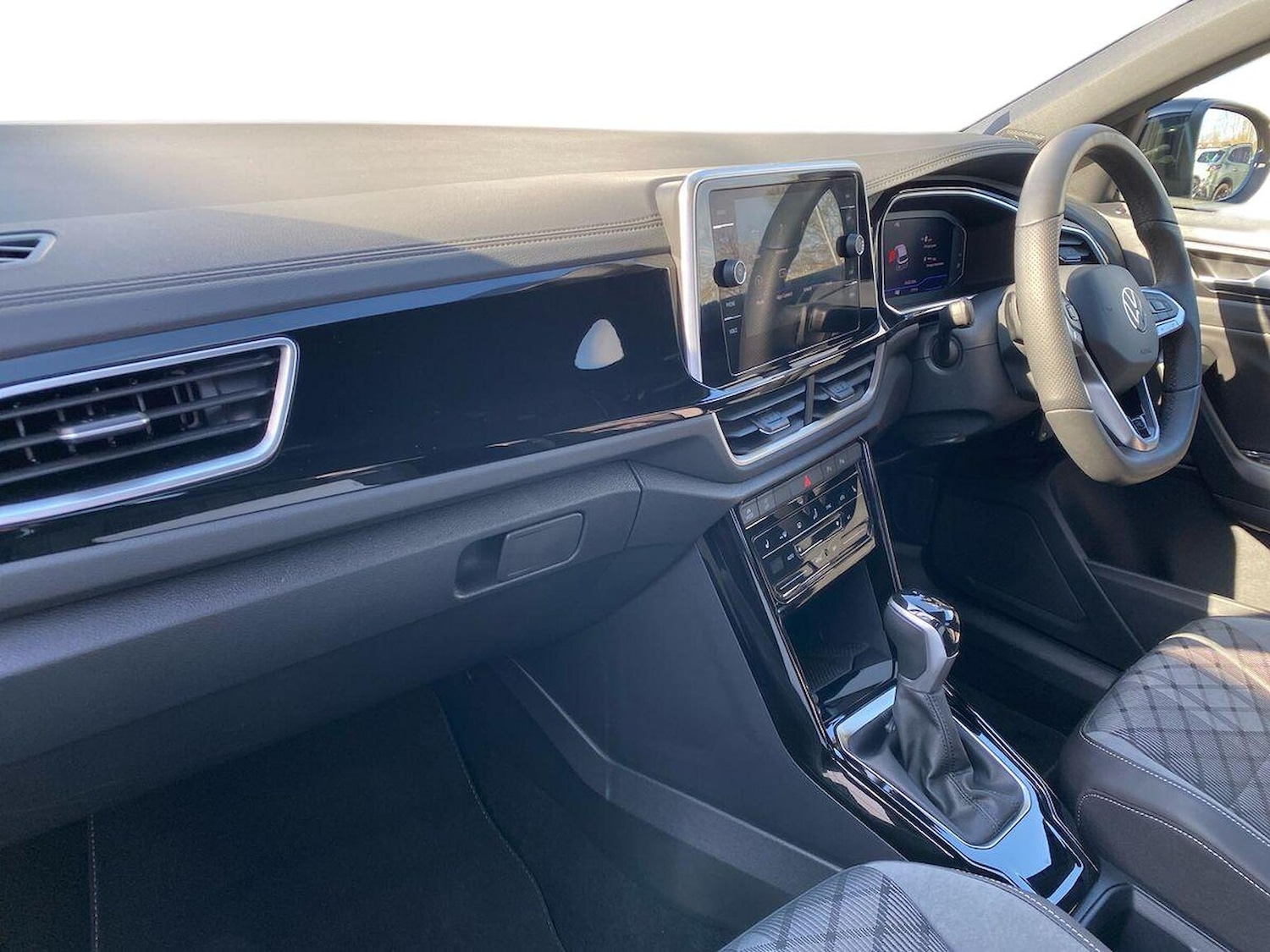 Used Volkswagen T-Roc 2025 for sale - 78176509: Photo 7