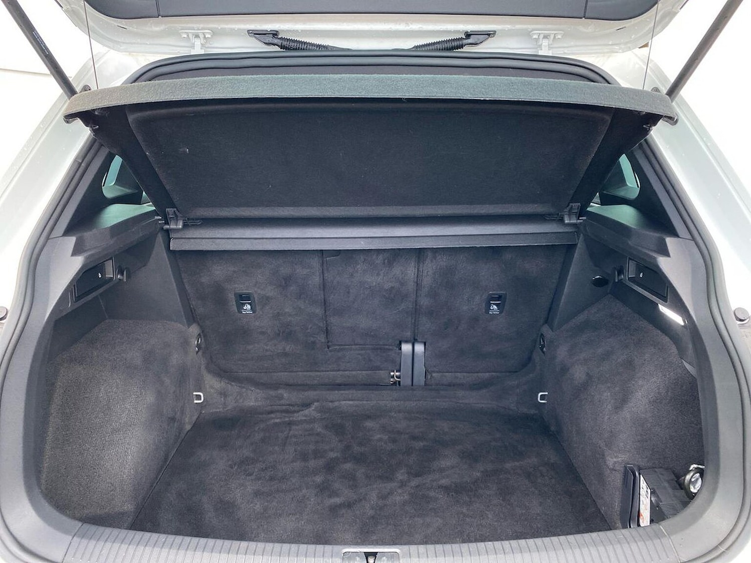 Used Volkswagen Tiguan 2023 for sale - 76957496: Photo 17