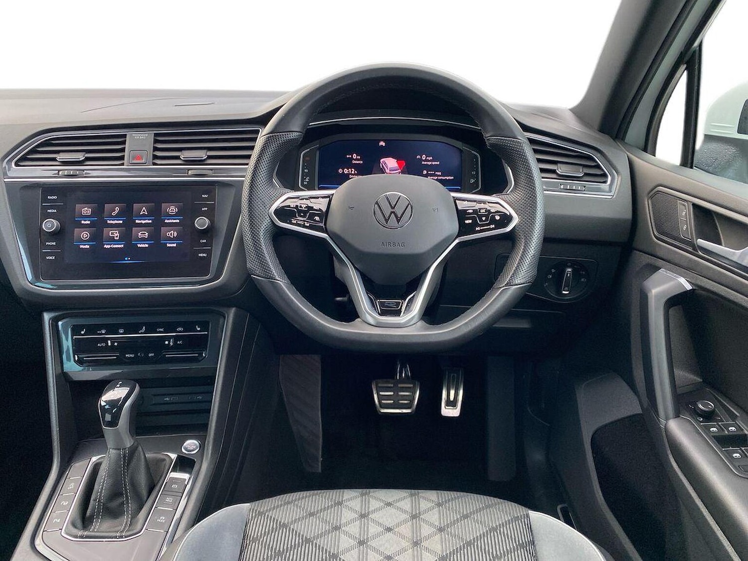 Used Volkswagen Tiguan 2023 for sale - 76957496: Photo 9