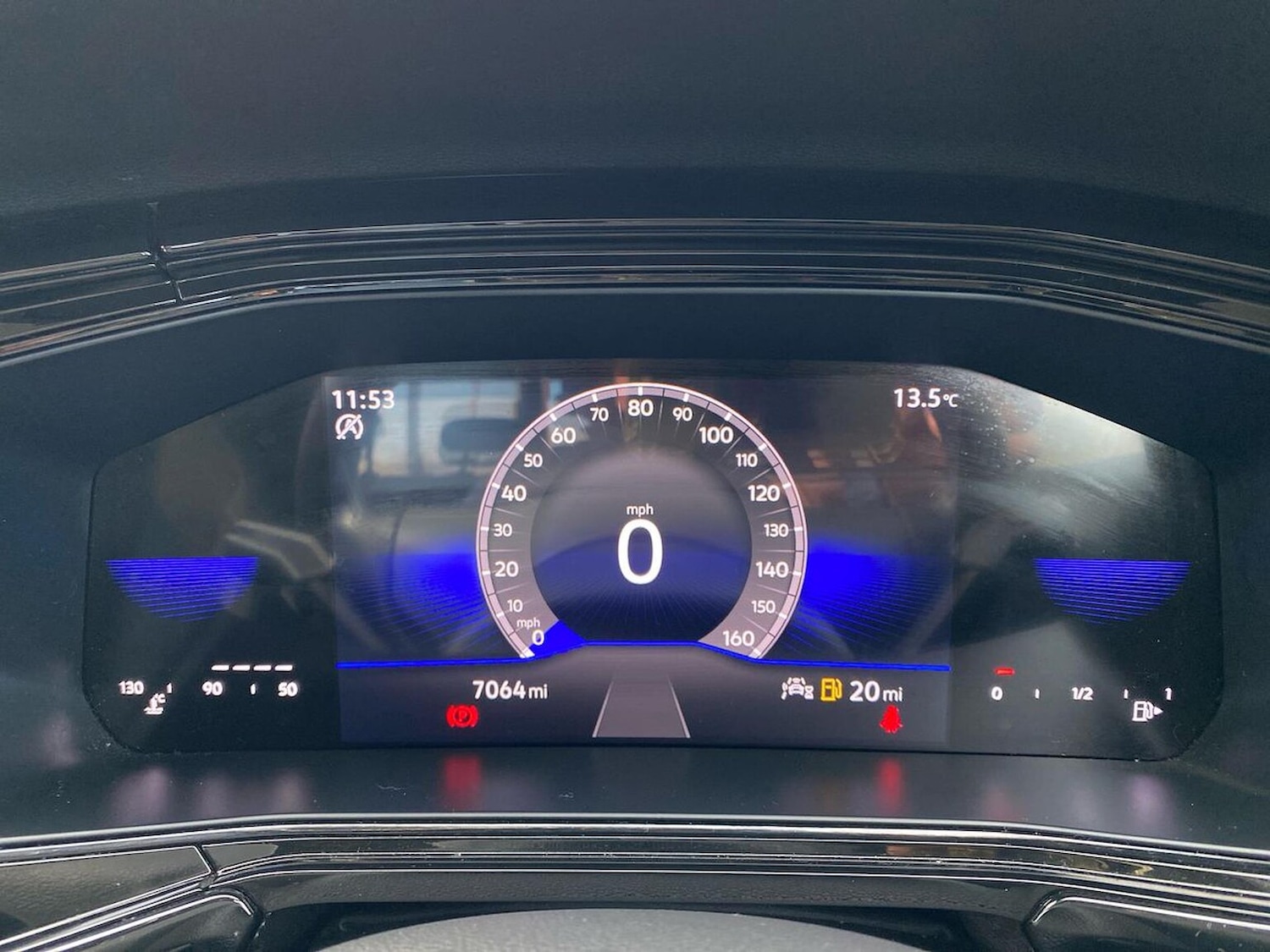 Used Volkswagen T-Cross 2023 for sale - 76464670: Photo 10