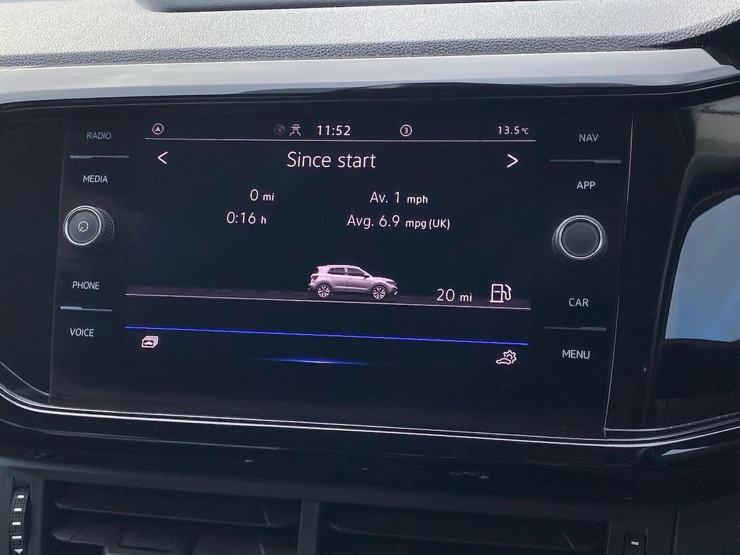 Used Volkswagen T-Cross 2023 for sale - 76464670: Photo 24