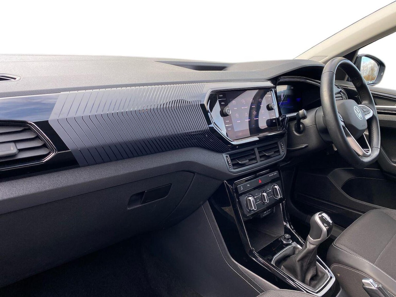 Used Volkswagen T-Cross 2023 for sale - 76464670: Photo 7