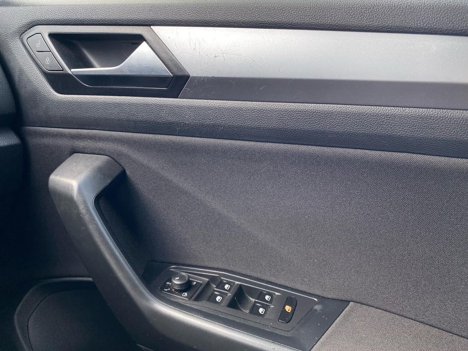 Used Volkswagen T-Roc 2023 for sale - 78195937: Photo 21