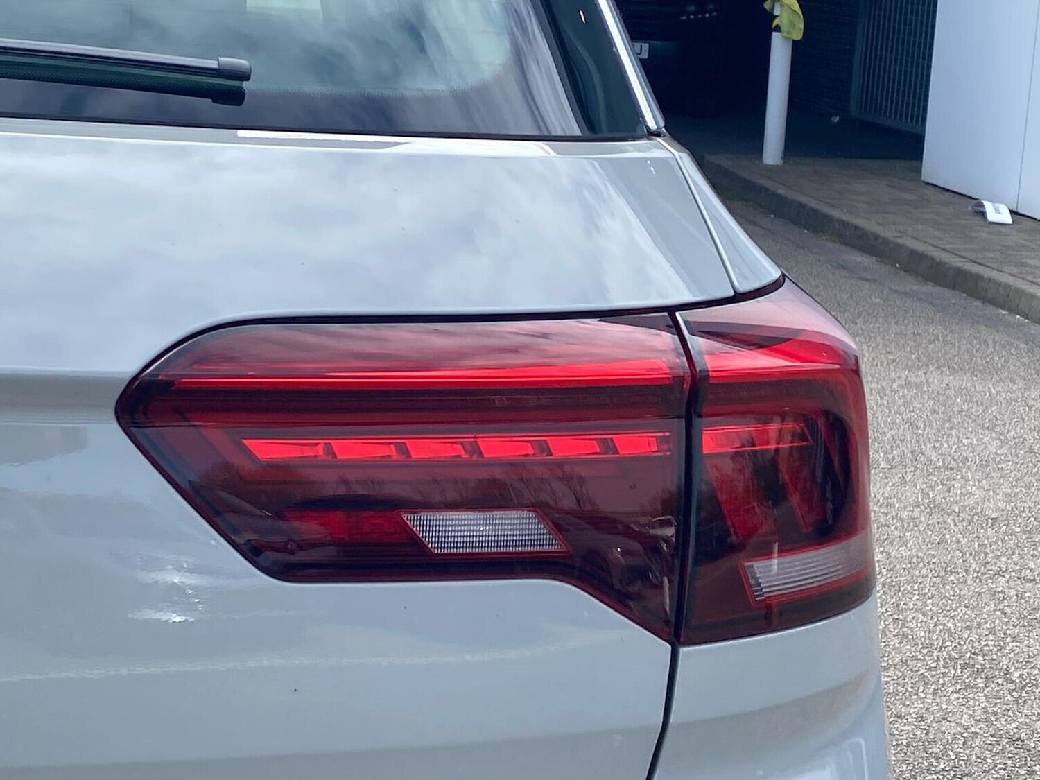 Used Volkswagen T-Roc 2023 for sale - 78195937: Photo 32