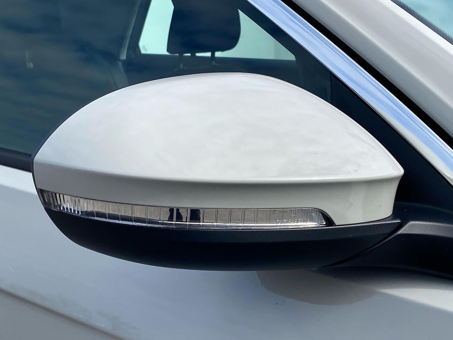 Used Volkswagen T-Roc 2023 for sale - 78195937: Photo 34