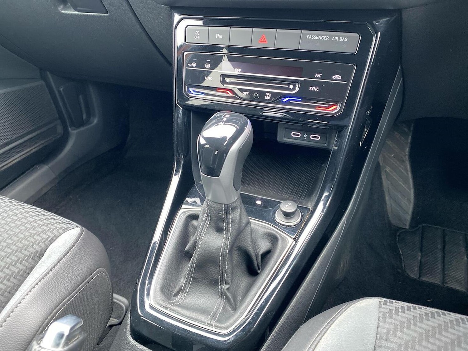 Used Volkswagen T-Cross 2022 for sale - 76450531: Photo 13