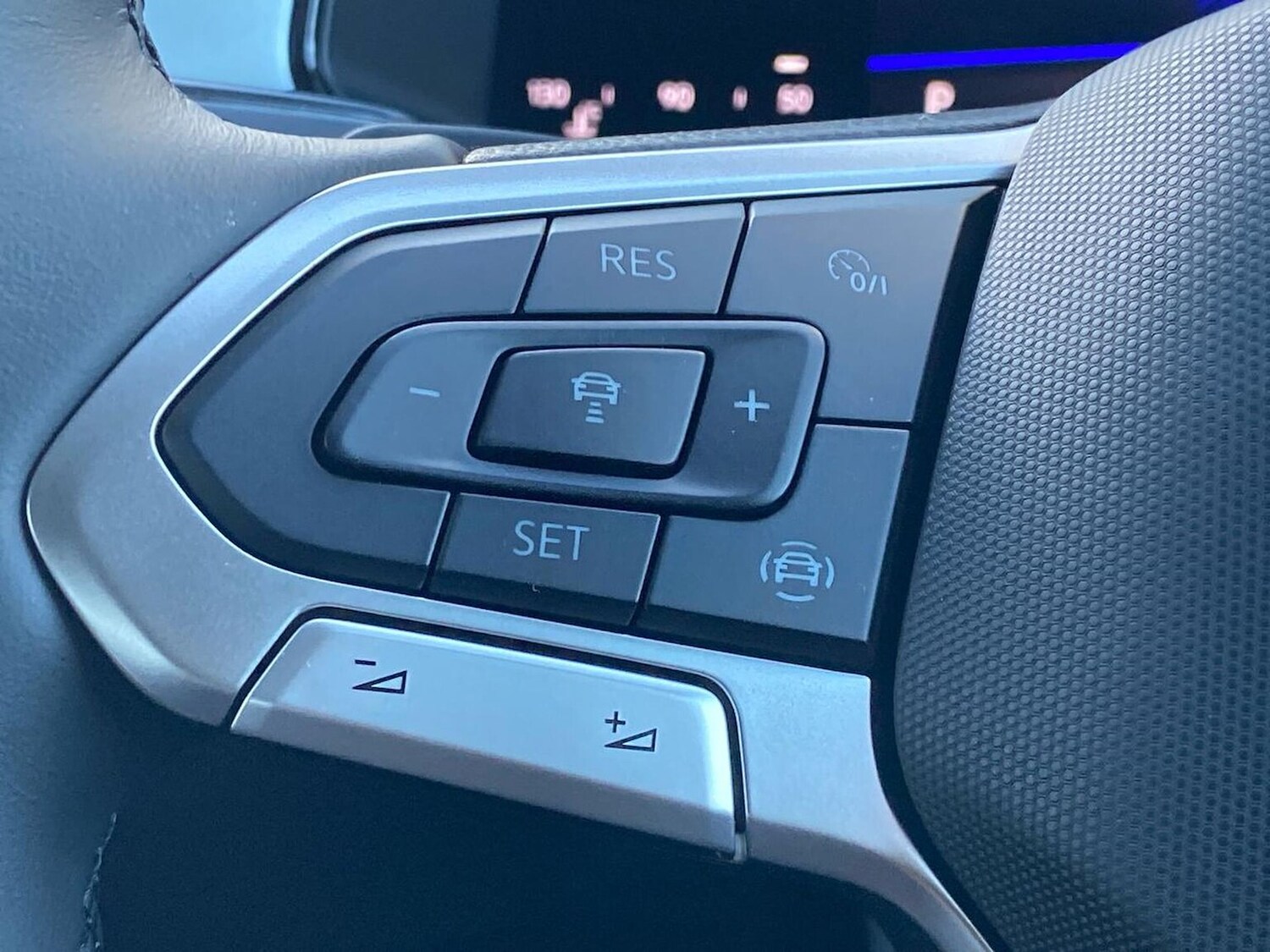 Used Volkswagen T-Roc 2025 for sale - 77488130: Photo 26