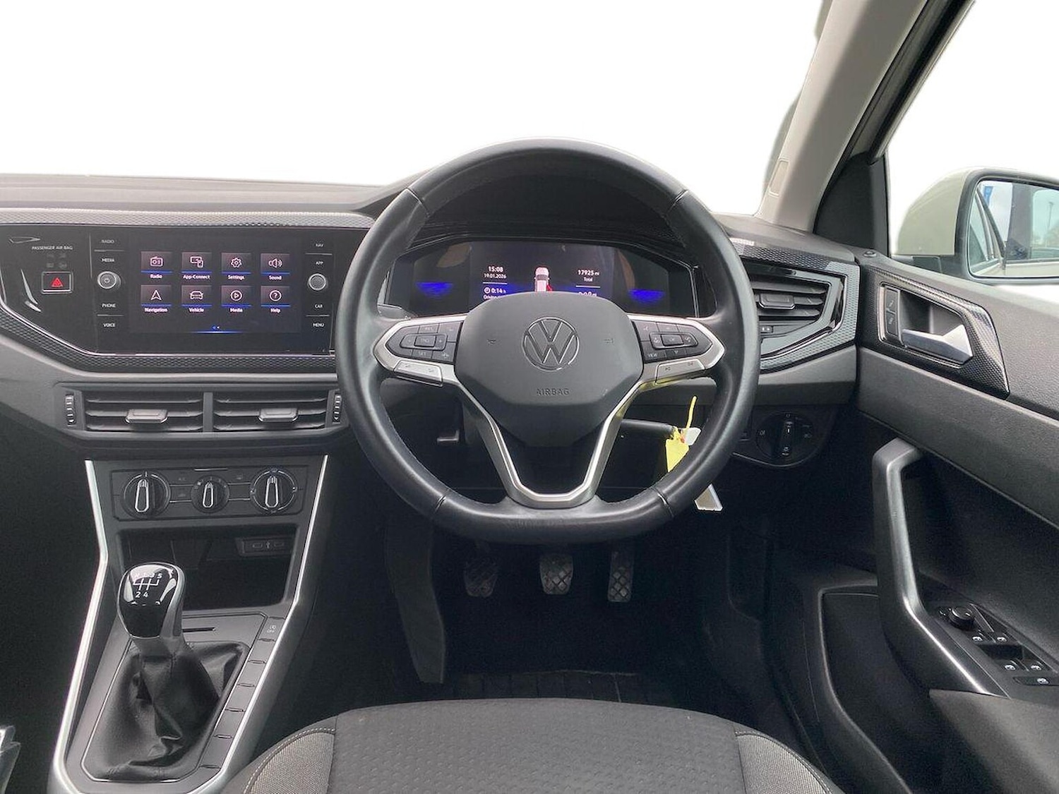 Used Volkswagen Polo 2023 for sale - 77676348: Photo 9