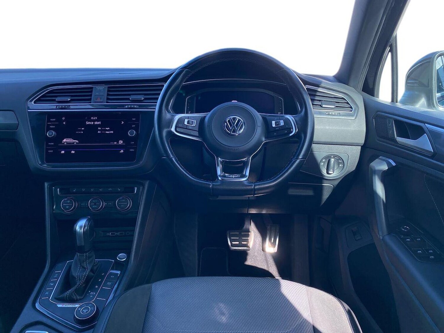 Used Volkswagen Tiguan 2020 for sale - 75987664: Photo 9