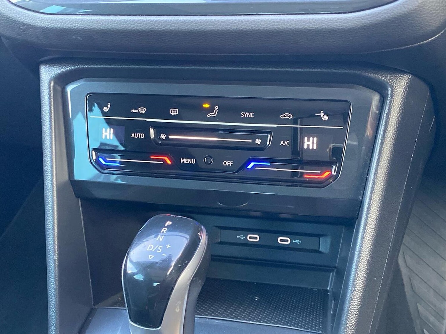 Used Volkswagen Tiguan 2023 for sale - 76637728: Photo 12