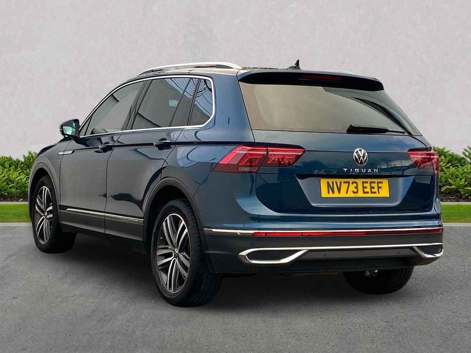 Used Volkswagen Tiguan 2023 for sale - 76637728: Photo 2