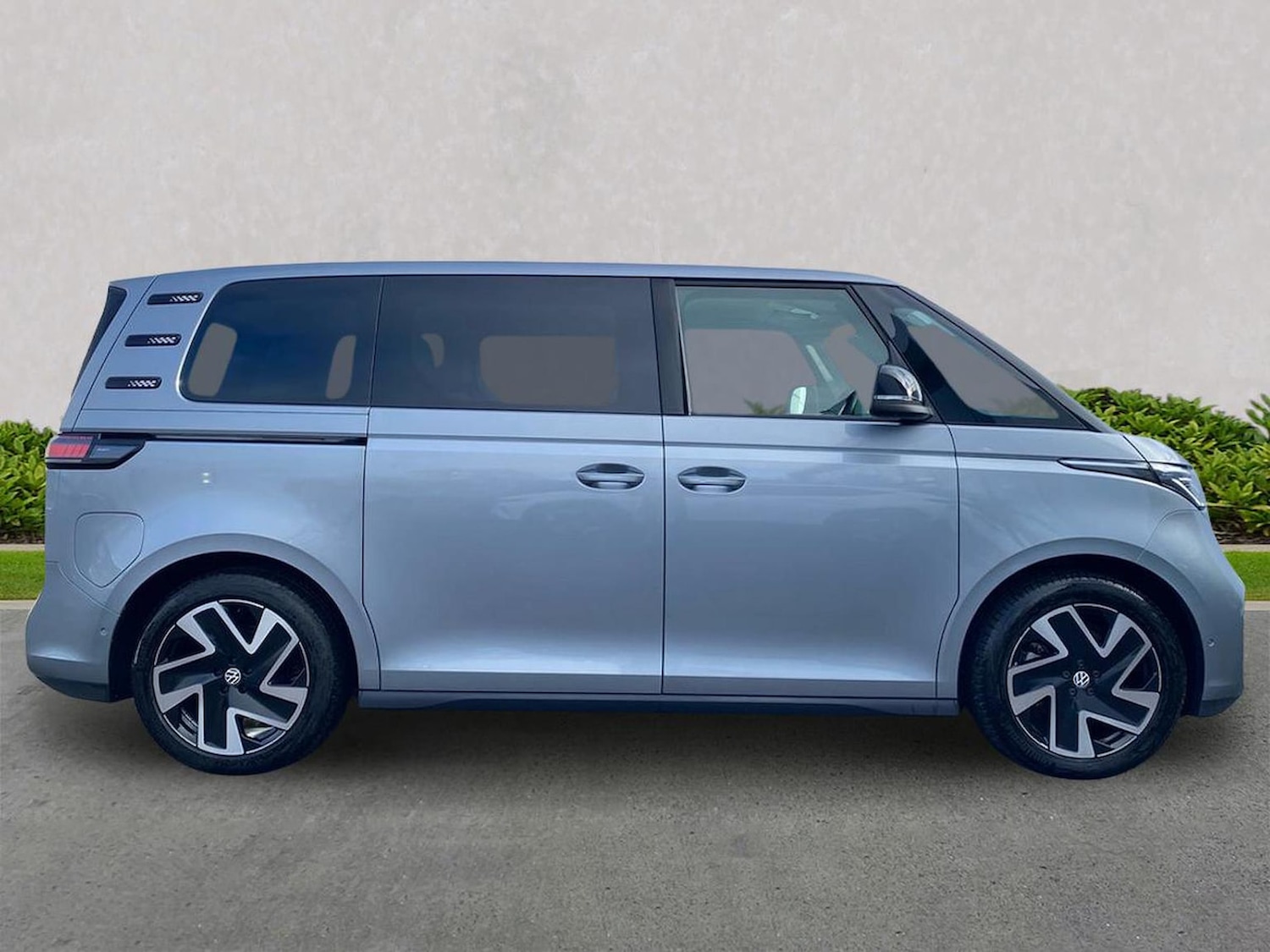 Used Volkswagen ID.Buzz 2023 for sale - 78195906: Photo 3