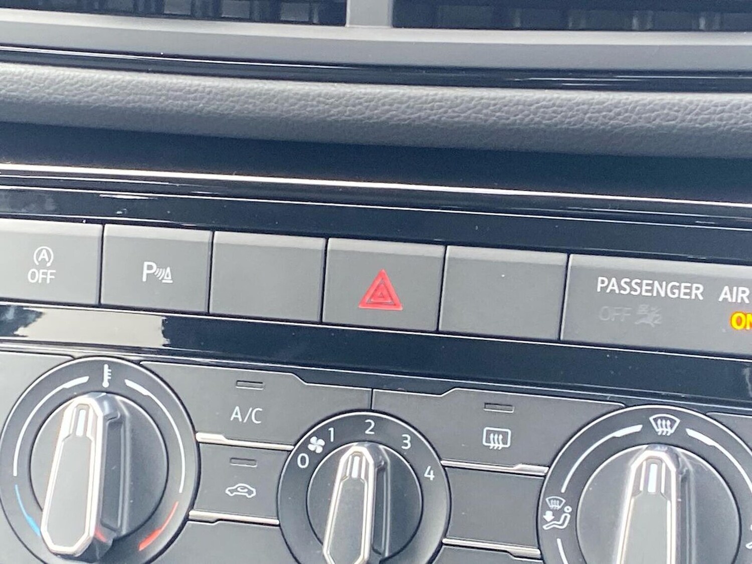 Used Volkswagen T-Cross 2025 for sale - 76198475: Photo 22