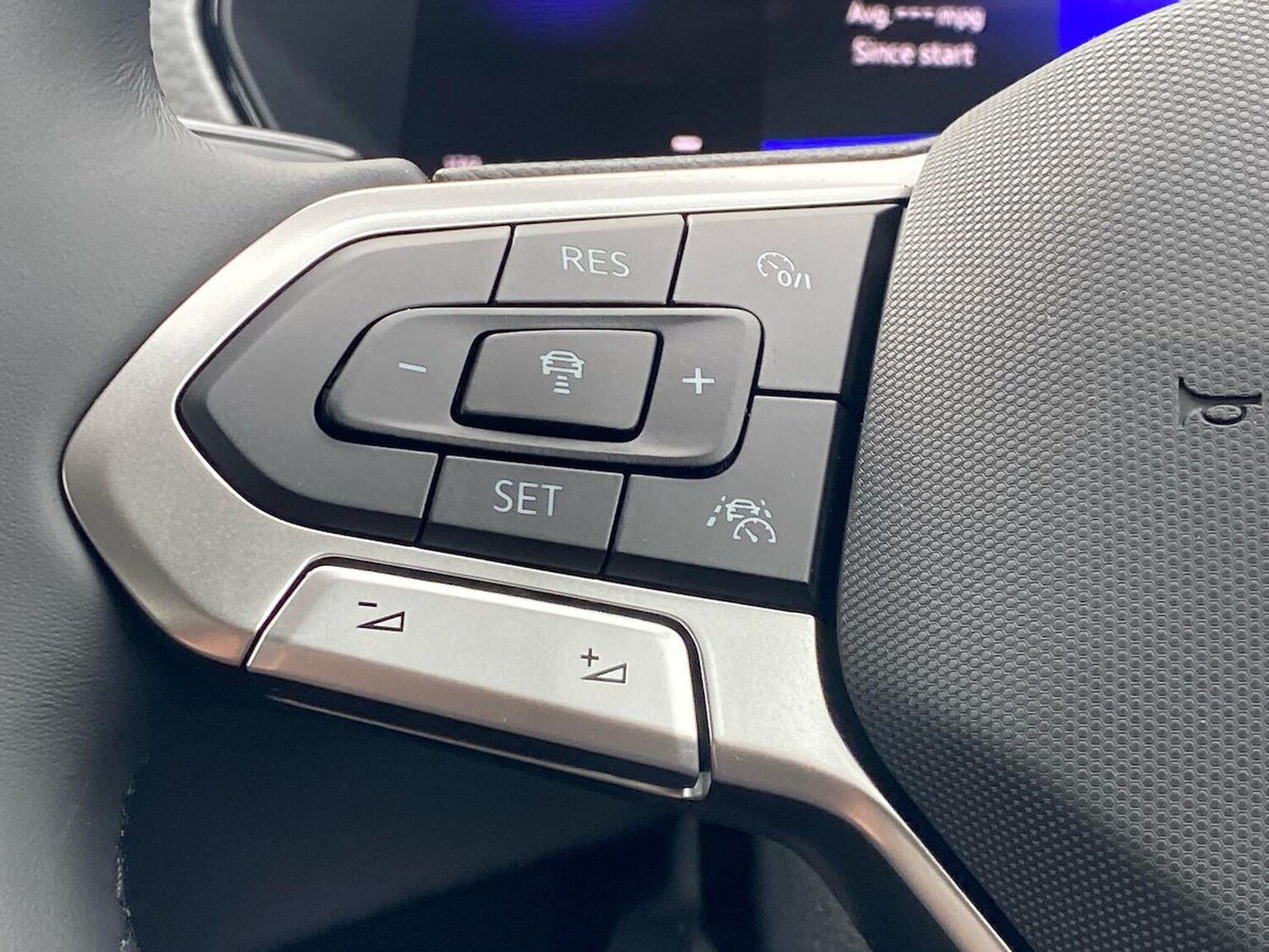 Used Volkswagen T-Cross 2025 for sale - 76198475: Photo 26