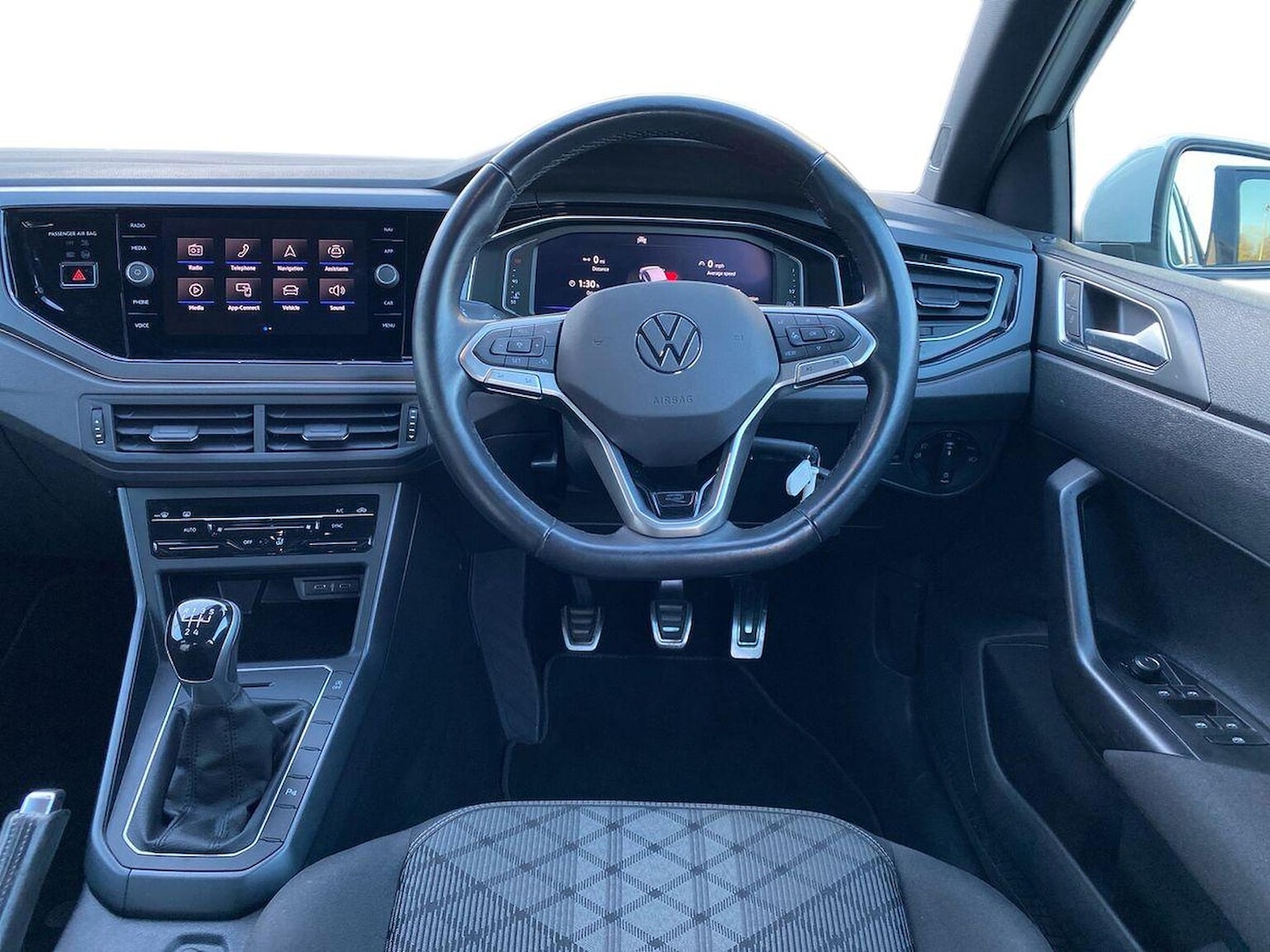 Used Volkswagen Polo 2022 for sale - 76799424: Photo 9