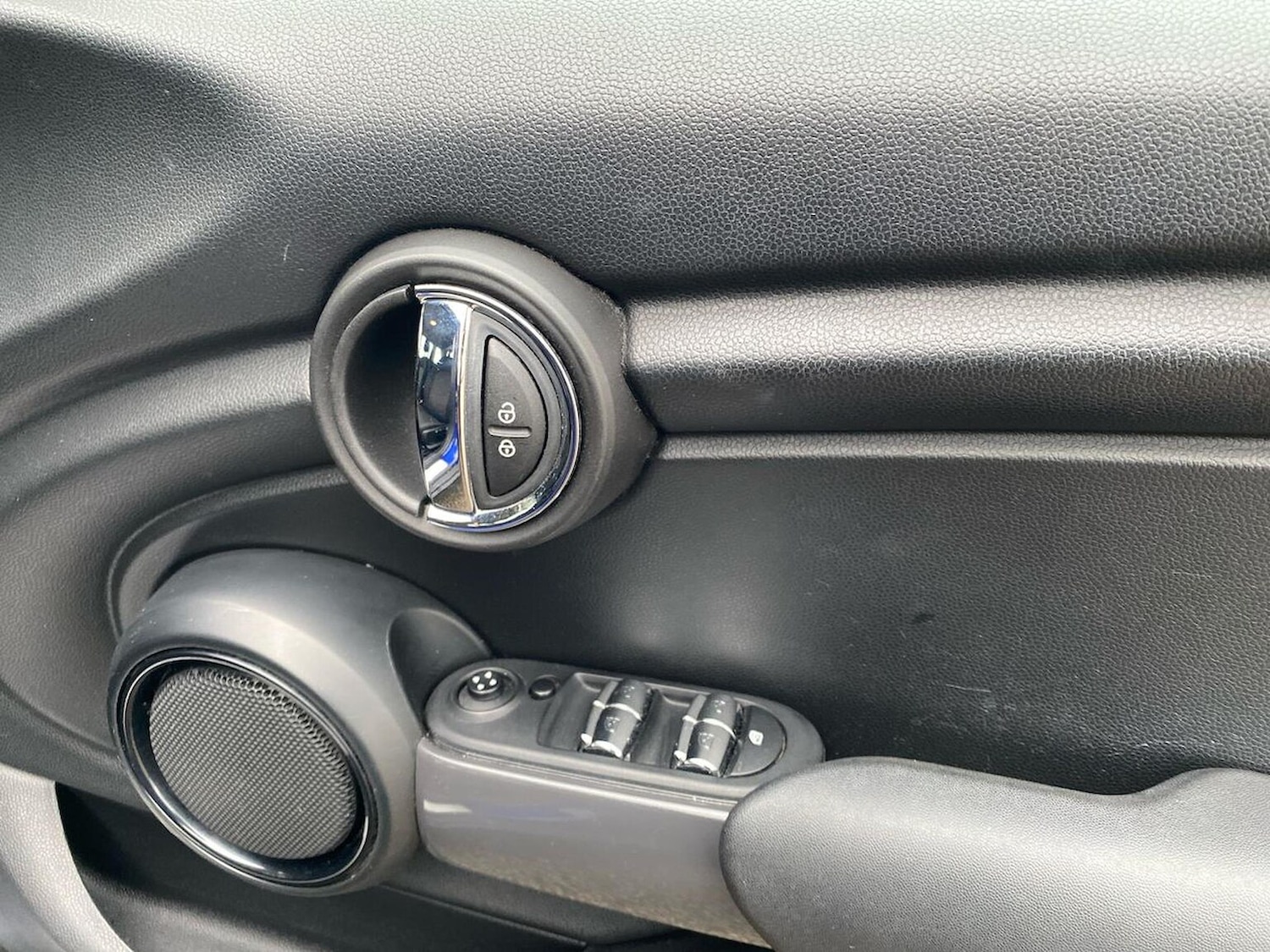 Used MINI Hatch 2018 for sale - 76490522: Photo 21