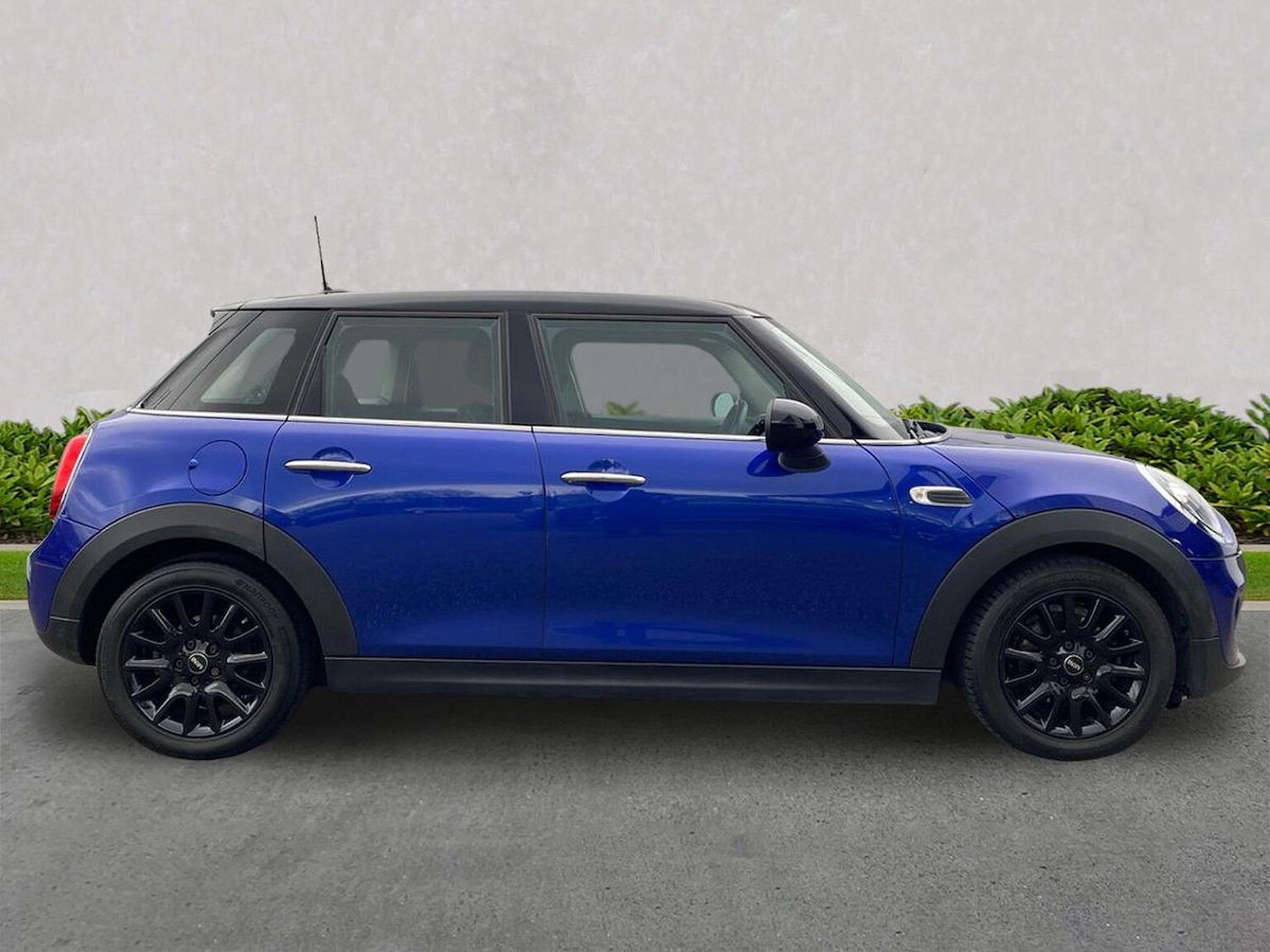 Used MINI Hatch 2018 for sale - 76490522: Photo 3