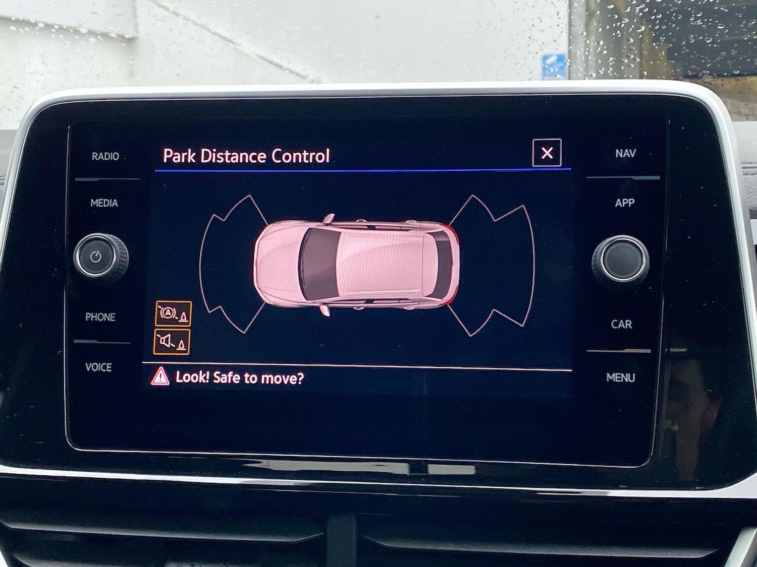 Used Volkswagen T-Roc 2023 for sale - 76821753: Photo 23