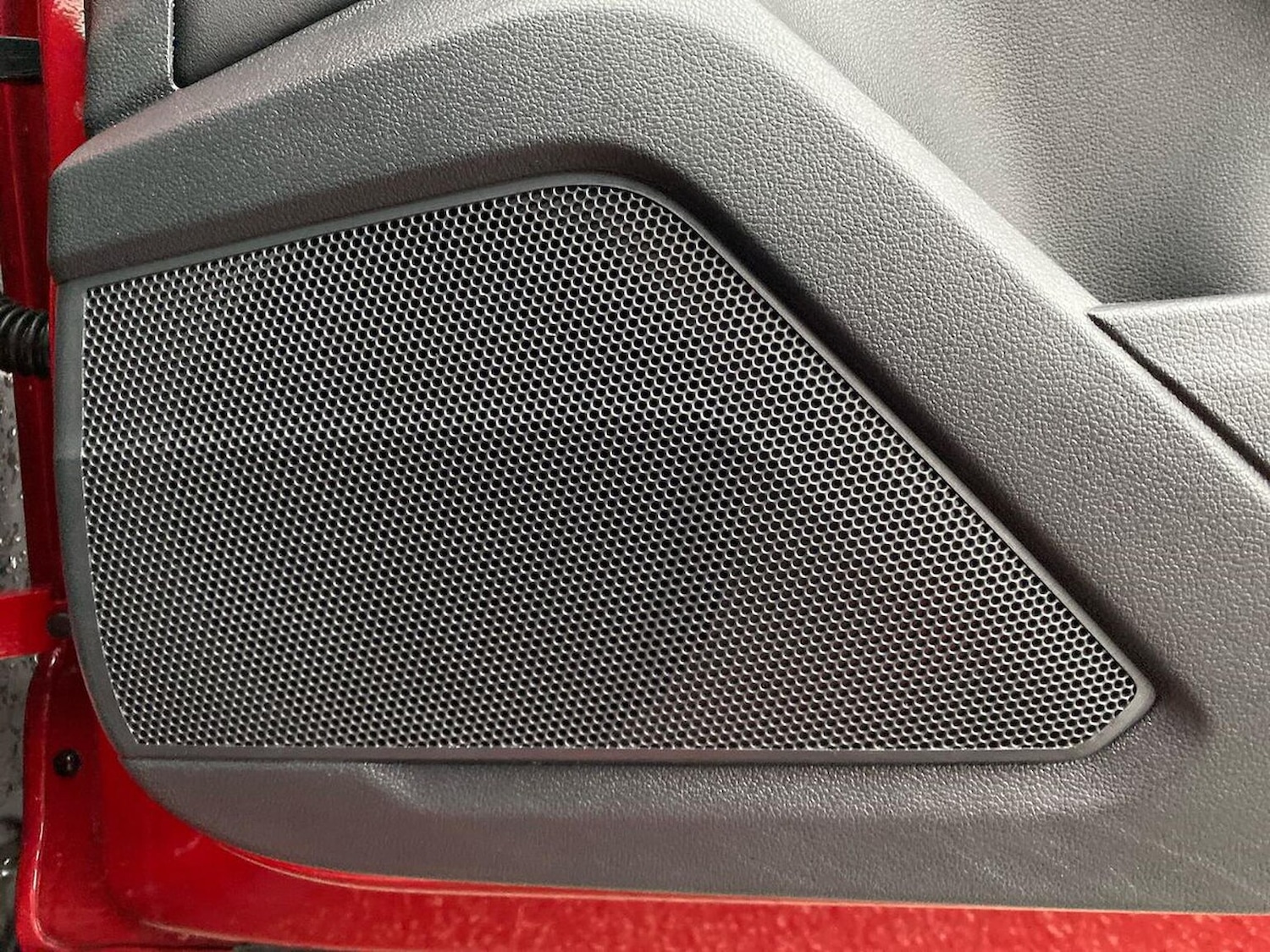 Used Volkswagen T-Roc 2023 for sale - 76821753: Photo 30