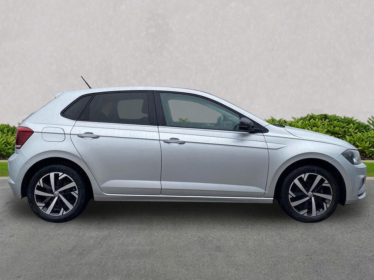 Used Volkswagen Polo 2019 for sale - 76809408: Photo 3